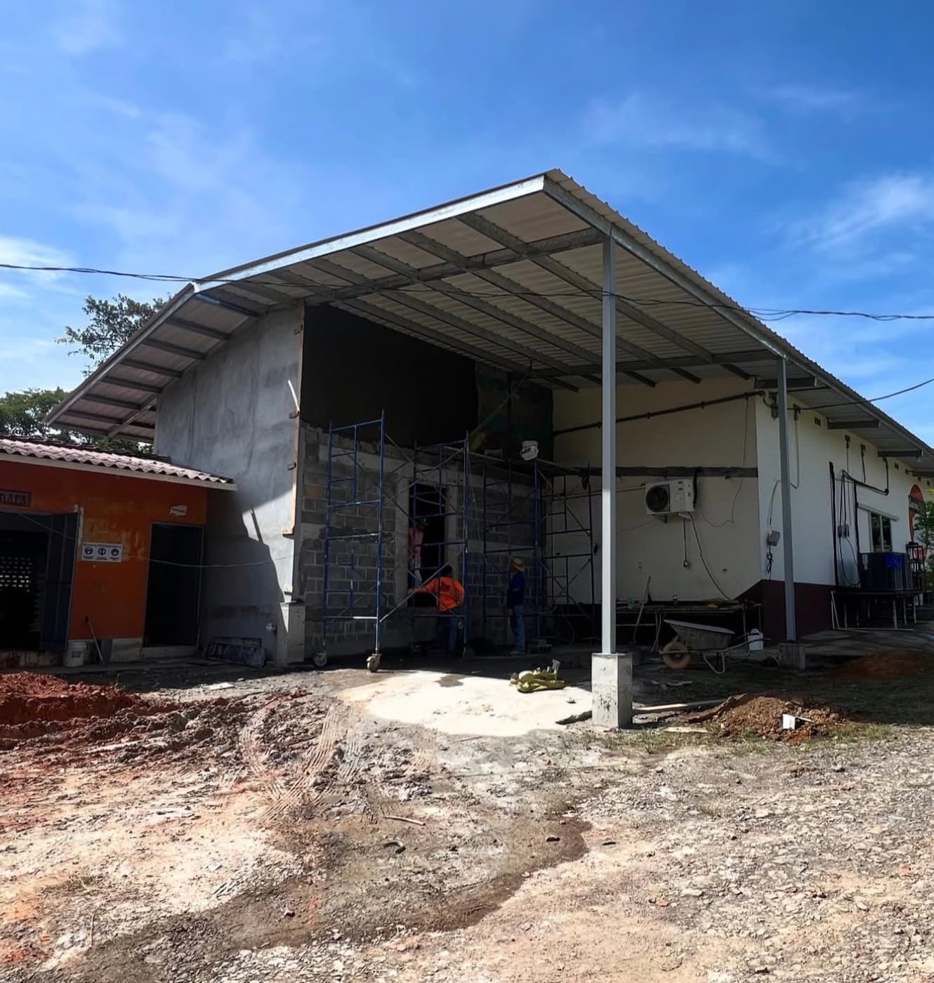 Obra de unión entre la planta vieja y la planta nueva